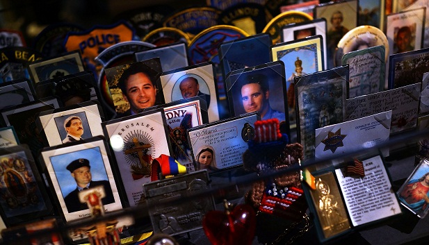 Fotografias e objetos das vítimas do atentado estão em exposição no museu