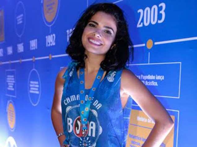 A atriz Vanessa Giácomo chega na Sapucaí no primeiro dia de desfiles do Grupo Especial, no Rio