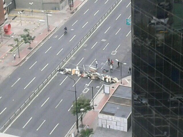#NoHayPaso na Avenida Francisco de Miranda, uma das mais importantes de Caracas