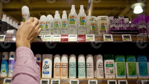 Prateleiras do Whole Foods Market, cadeia de supermercados americana