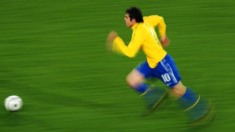 Kaká em lance da Copa do Mundo de 2010, na África do Sul