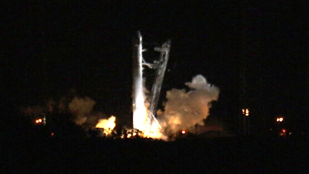 Nasa acredita que alta pressão na câmara de um dos motores do foguete Falcon 9 provocou a falha