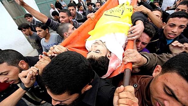 Funeral de Matar Abu, 20, em Al Shejaeiya