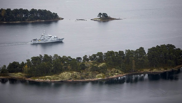 Navio sueco que se envolveu na caçada ao submarino invasor em outubro
