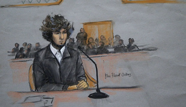 Dzhokhar Tsarnaev durante audiência em Boston
