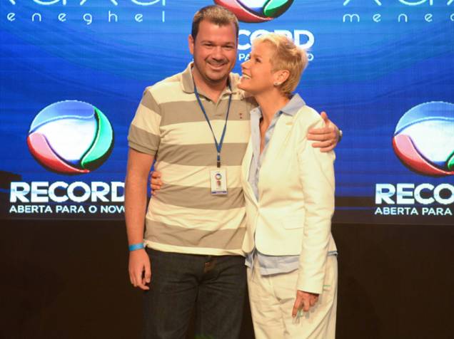 Xuxa e o (agora ex) diretor de seu programa, Mariozinho Vaz