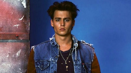 Johnny Depp na época em que atuava na série Anjos da Lei