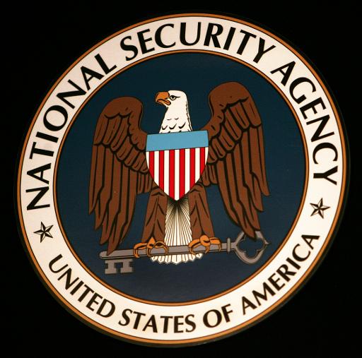 Logo da Agência de Segurança Nacional na sede da NSA, em Washington, DC