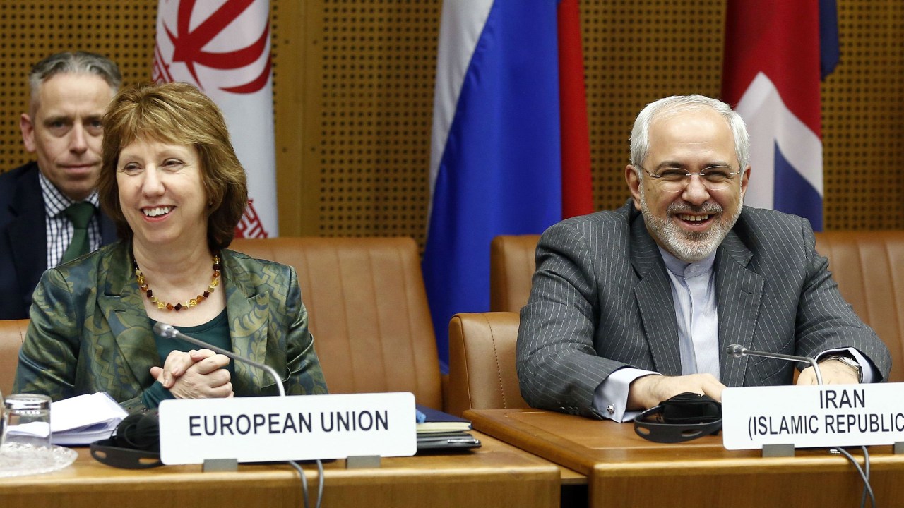 A chefe de política externa da União Europeia, Catherine Ashton, e o chanceler iraniano, Mohammad Javad Zarif
