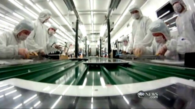 Rede americana ABC revela como é interior de uma fábrica da Foxconn que monta iPhones e iPads