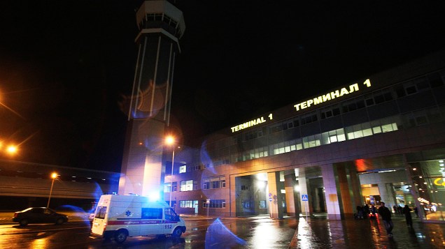 Boeing 737 explodiu na segunda tentativa de aterrissagem, na cidade de Kazan, na Rússia. O acidente aconteceu neste domingo, matando 44 passageiros e seis tripulantes Boeing 737 explodiu na segunda tentativa de aterrissagem, na cidade de Kazan, na Rússia. O acidente aconteceu neste domingo, matando 44 passageiros e seis tripulantes