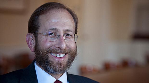 Alan Garber, responsável pela área acadêmica de Harvard, sobre o edX: "É um projeto ambicioso."