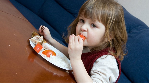 Alergia alimentar: crianças que moram em grandes cidades têm duas vezes mais riscos a desenvolverem alergias a amendoim e a crustáceos