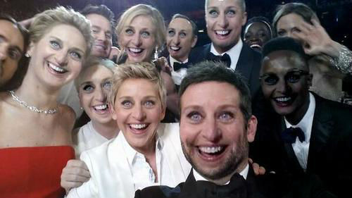 Selfie das várias Ellens DeGeneres durante o Oscar de 2014