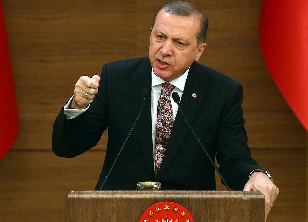 Erdogan durante discurso na Turquia