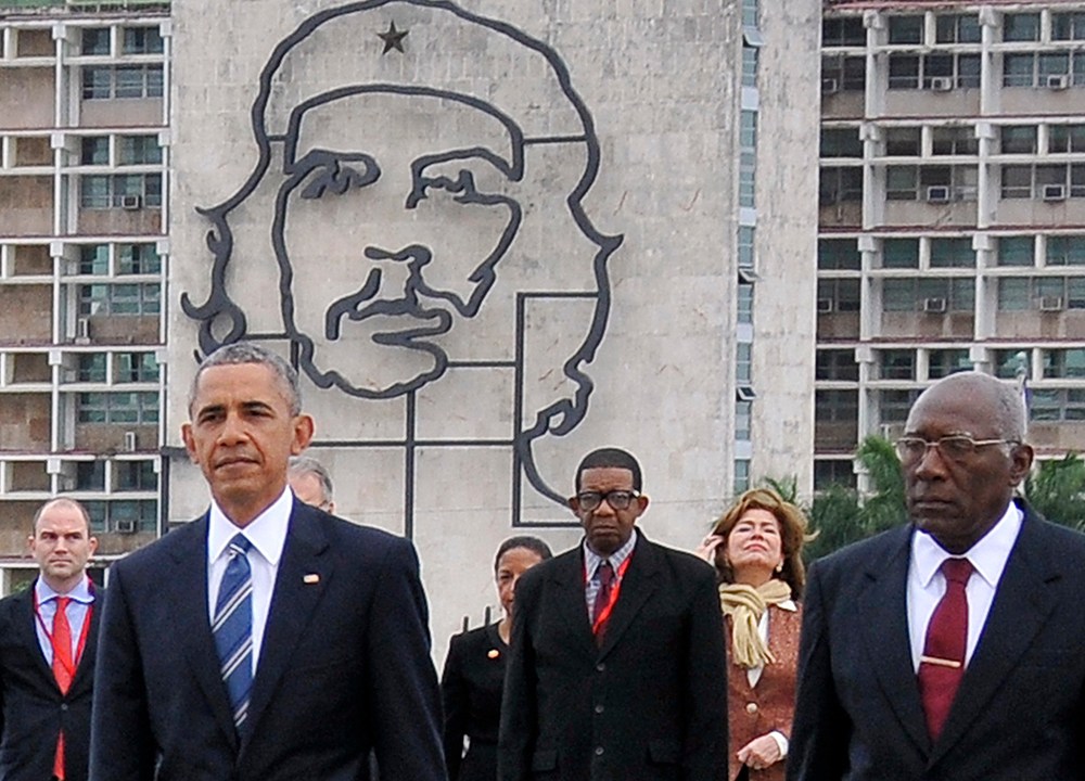 Obama faz visita emblemática em Cuba e participa de cerimônia no monumento de Jose Marti, no Palácio das Revoluções