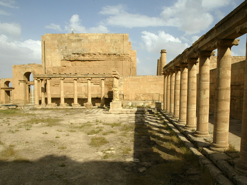Hatra em 2003
