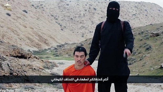 Vídeo mostra Estado Islâmico assassinando refém que seria o jornalista japonês Kenji Goto