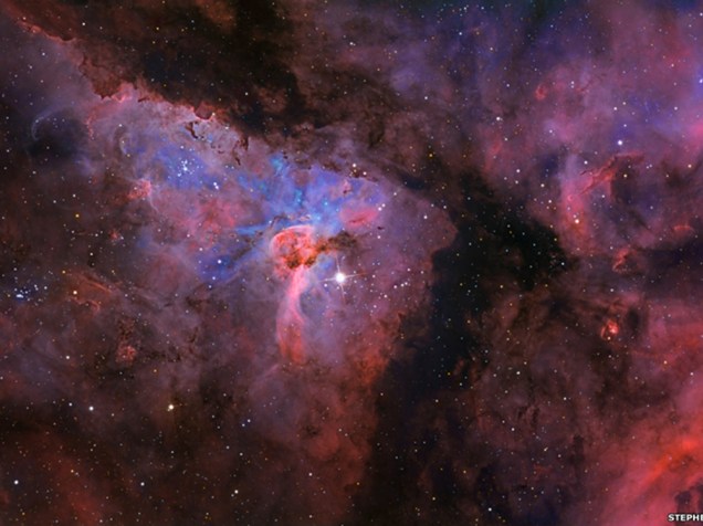 <p>Nebulosa de Eta Carinae, a 7,5 mil anos-luz do Sol, por Stephen Mohr</p>