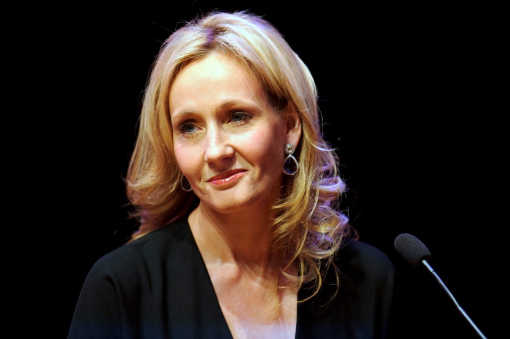 A escritora J.K. Rowling