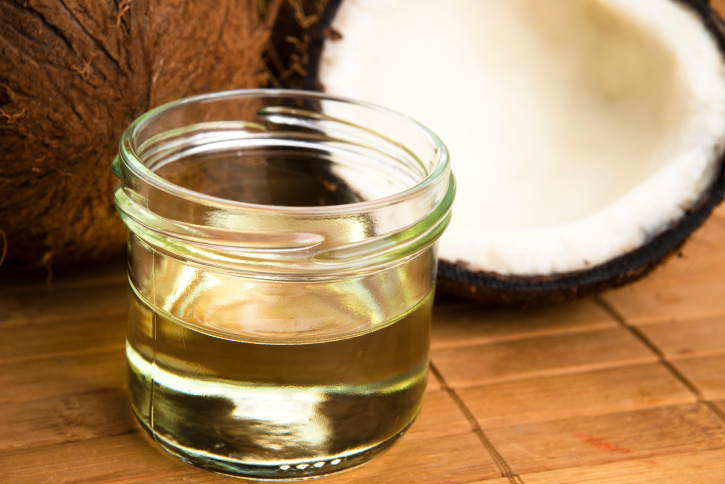 Óleo de coco faz tão mal à saúde quanto gordura animal e manteiga