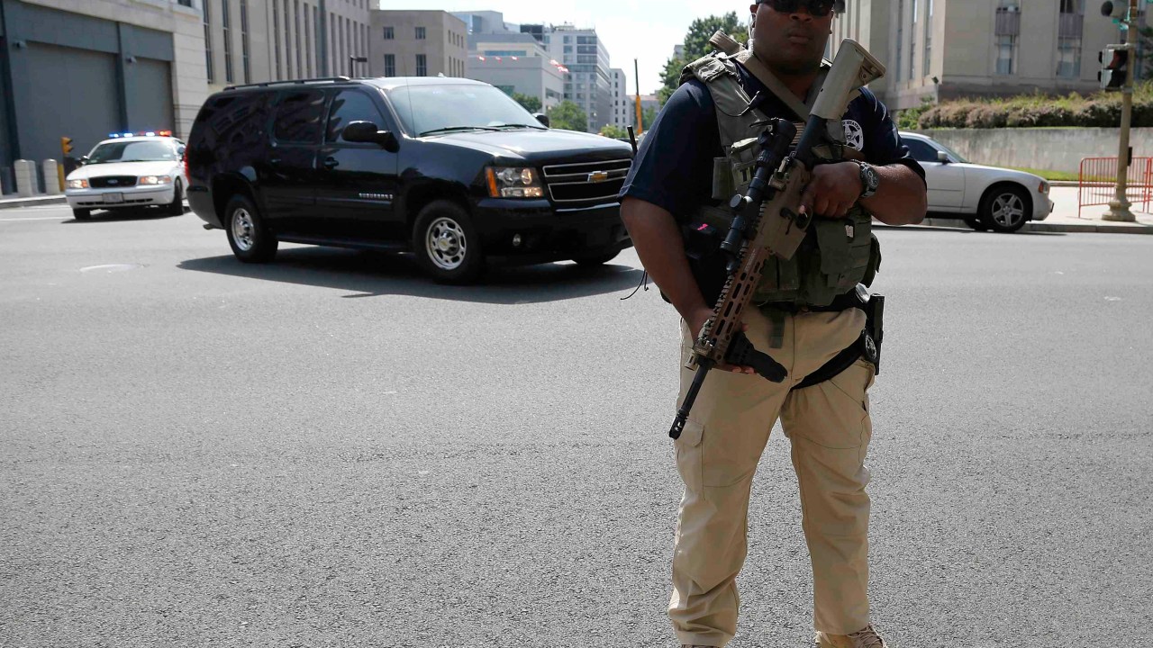 Segurança é reforçada nos arredores da Corte Federal de Washington antes de audiência sobre ataque em Bengasi, na Líbia