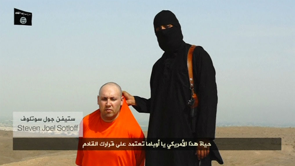 O jornalista americano Steven Sotloff é ameaçado de morte em um vídeo divulgado pelos terroristas do Estado Islâmico (EI)