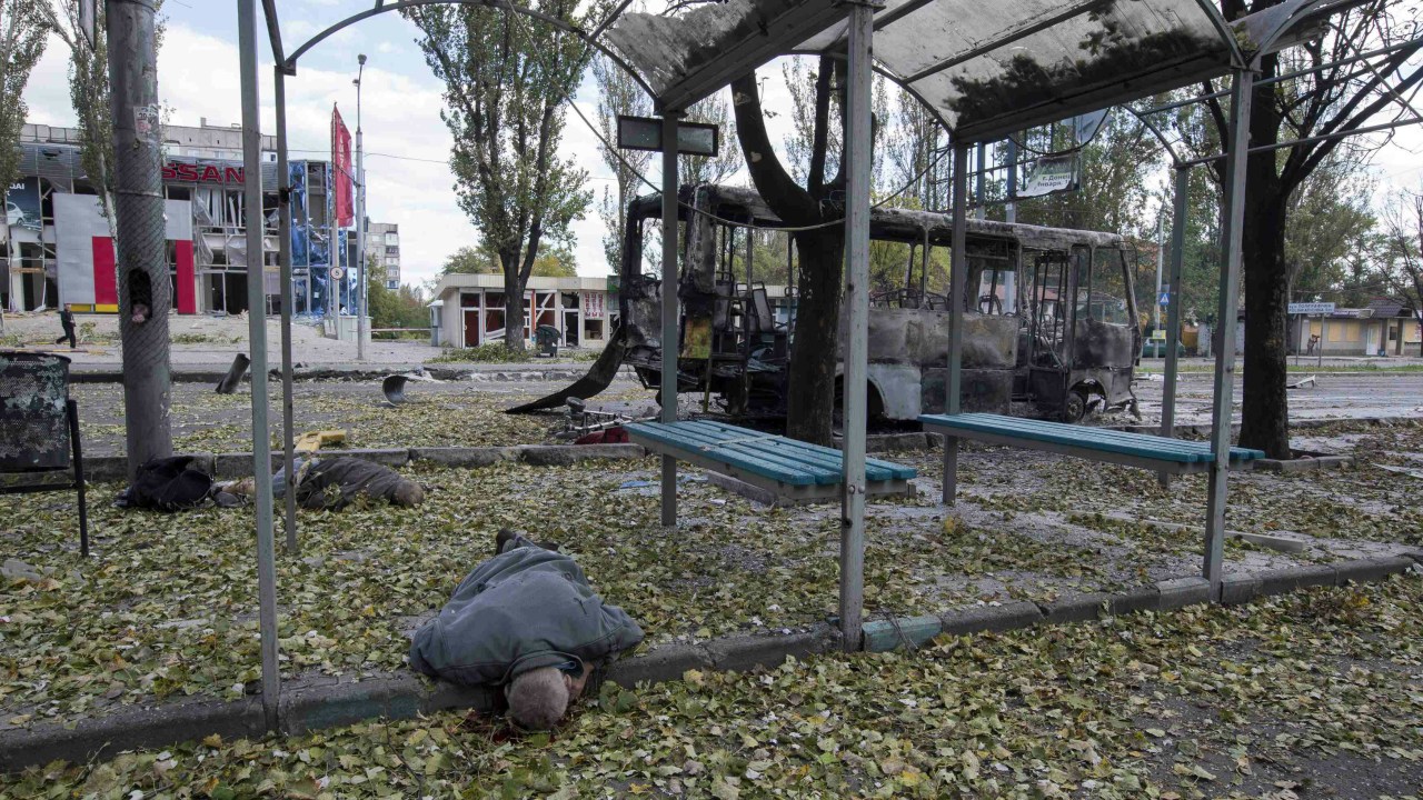 Ataque contra uma escola provocou mortes em Donetsk, na Ucrânia