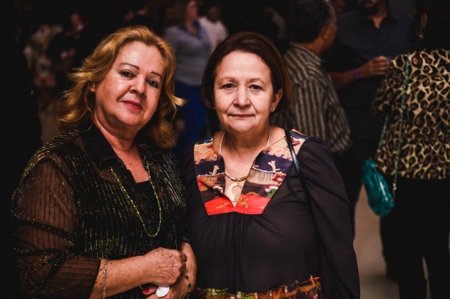 Para Clotilde(à direita), 62, “o Roberto seria o meu marido e o Julio, meu amante (risos)”. ao lado, a amiga Edna, 64