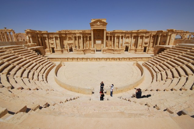 <p>Ruínas de um teatro romano na cidade de Palmira, na Síria</p>