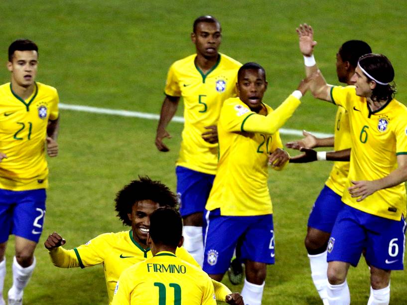  Partida entre Brasil e Venezuela, válida pela última rodada do Grupo C da Copa América de Futebol 2015, realizada no estádio Monumental David Arellano, na cidade de Santiago, no Chile, neste domingo (21)