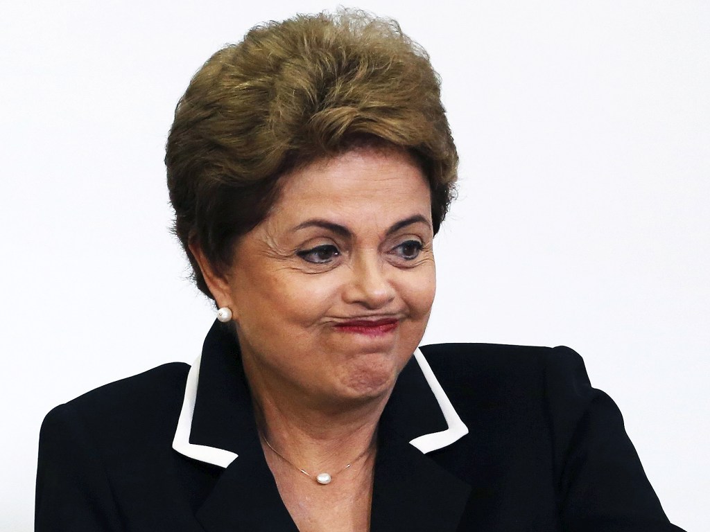 A presidente Dilma Rousseff participa da cerimônia de lançamento do Plano Nacional de Exportações, no Palácio do Planalto, em Brasília (DF), nesta quarta-feira (24)