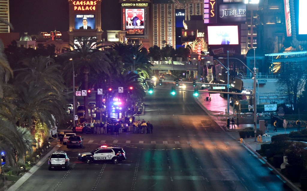 A polícia de Las Vegas fechou o trânsito da avenida Las Vegas Boulevard após o incidente