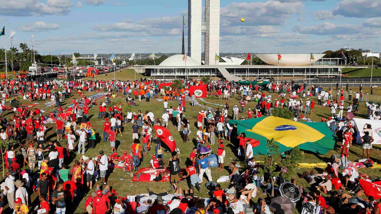 Manifestação contra do impeachment da presidente Dilma Rousseff em Brasília