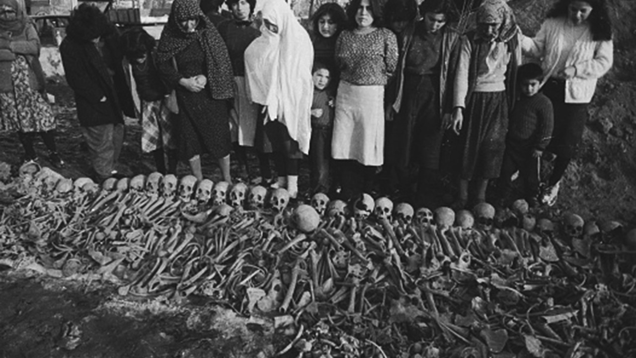 Restos mortais das vítimas do genocídio armênio encontrados durante escavações