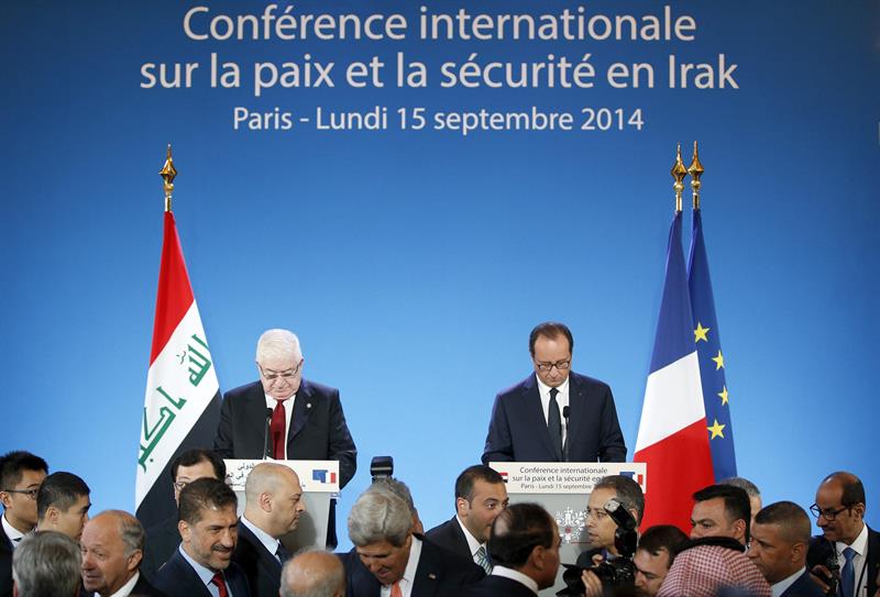 Os presidentes do Iraque,Fuad Masum, e da França, François Hollande, em Paris