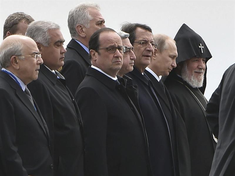 Os presidentes de França, François Hollande; Rússia, Vladimír Putin, Chipre, Nicos Anastasiades e da Armênia, Serge Sargsián, durante a cerimônia