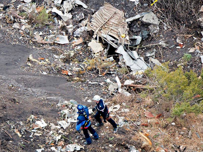 <p>Investigadores franceses acham destroços do Airbus A320 </p>