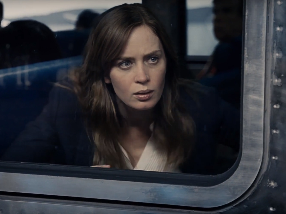Emily Blunt como Rachel Watson em trailer de 'A Garota no Trem'