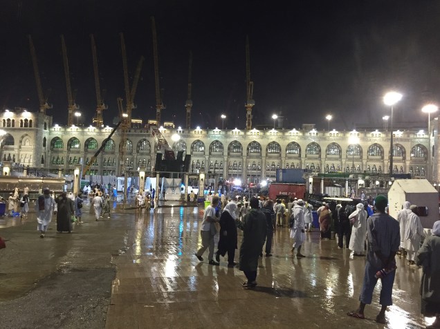 Um acidente com um guindaste na Grande Mesquita, na cidade sagrada de Meca, matou pelo menos 65 pessoas, disseram autoridades da Arábia Saudita, nesta sexta-feira (11)