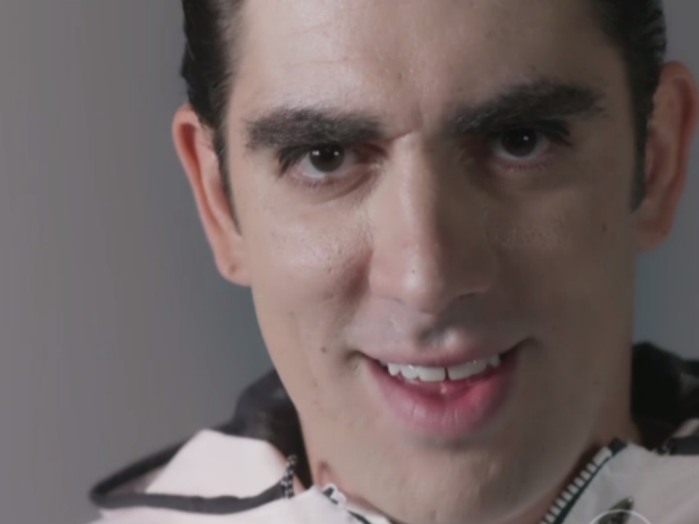 Marcelo Adnet em trecho do vídeo que fez sobre spoilers para o programa 'Tá no Ar'