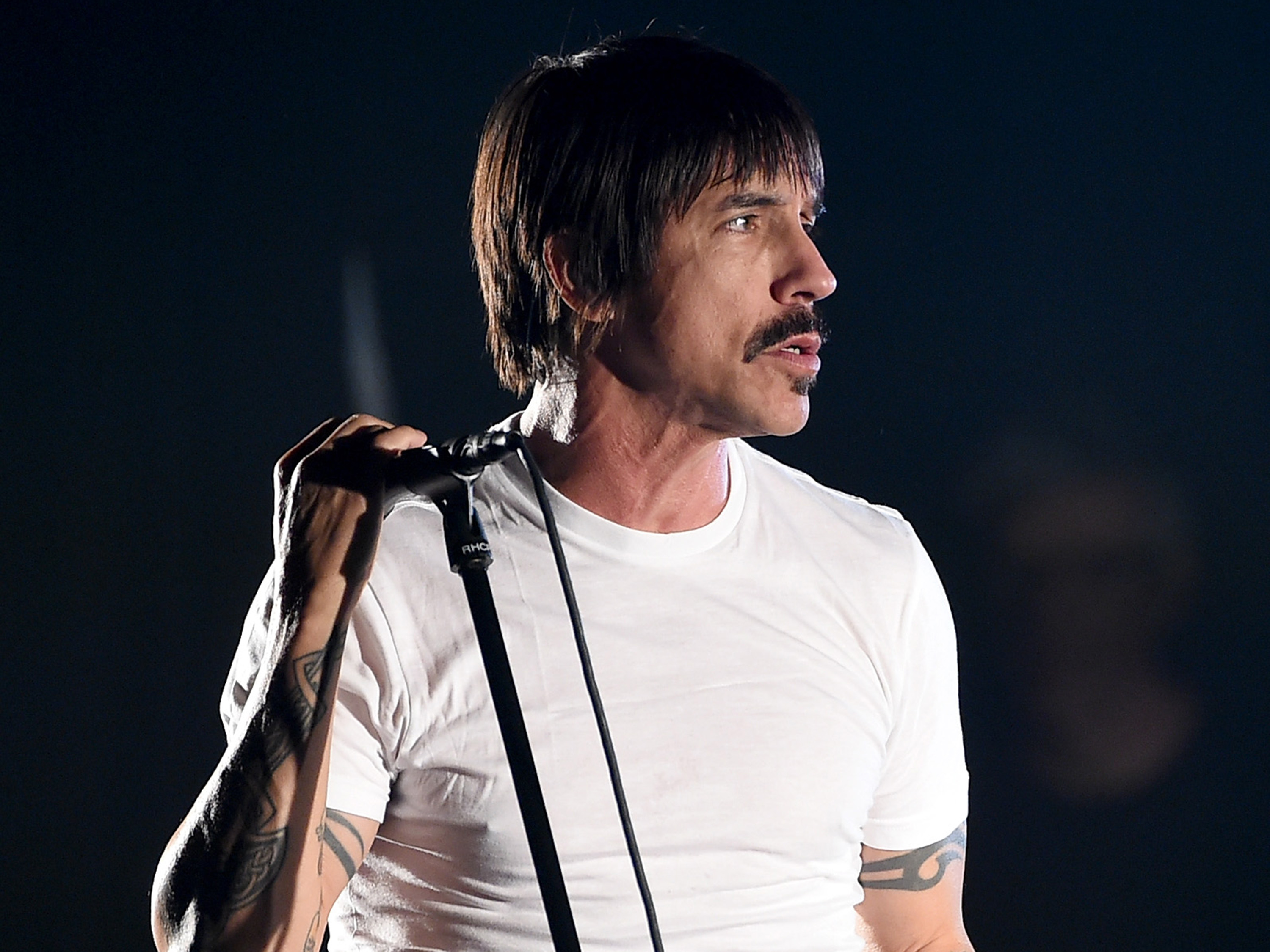 Vocalista De Red Hot Chili Peppers Fue Hospitalizado De Emergencia My Xxx Hot Girl