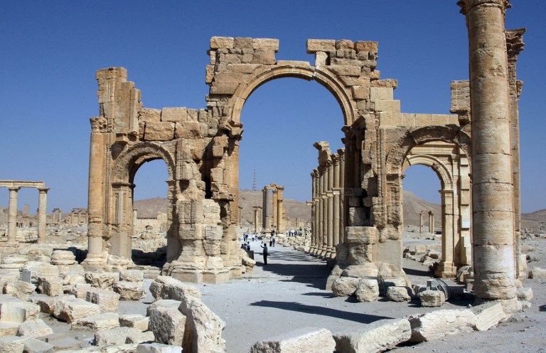 Antes da destruição: o Arco do Triunfo nas ruínas romanas de Palmira, em foto de 2010