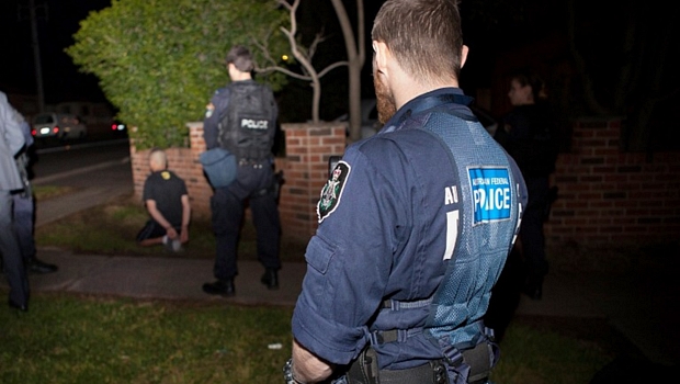 Operação da polícia australiana contra o terrorismo envolveu cerca de 800 agentes