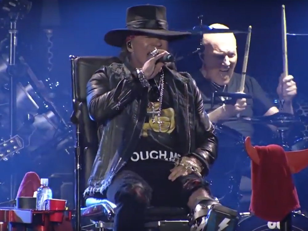 Axl Rose se apresenta com o AC/DC em Lisboa