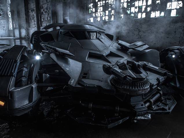 Batmóvel, veículo turbinado do Batman no filme Batman vs. Superman - A Origem da Justiça