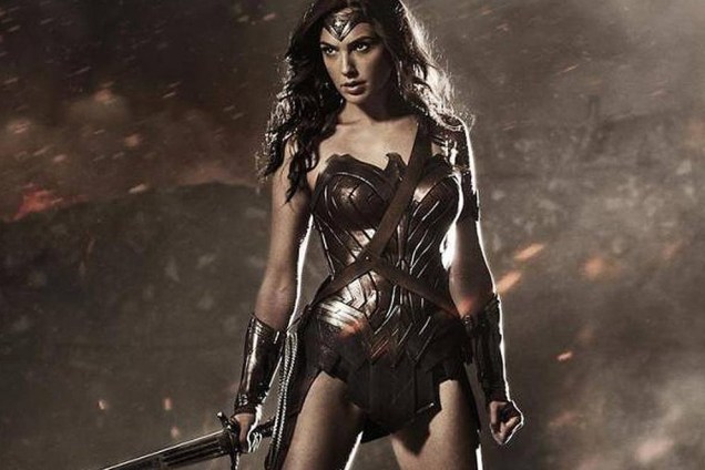 Mulher Maravilha (Gal Gadot) em cenas do filme Batman vs. Superman - A Origem da Justiça