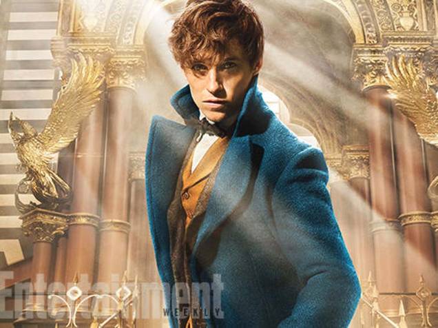 Eddie Redmayne como Newt Scamander em Animais Fantásticos e Onde Habitam, o novo filme de J.K. Rowling