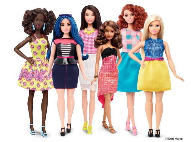 Nova linha das bonecas Barbie é lançada com três novos tipos de corpo