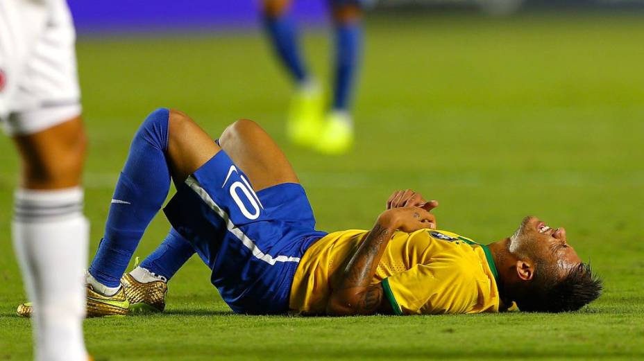 Lance do amistoso entre Brasil e Colômbia, em Miami, reestreia do técnico Dunga pela seleção
